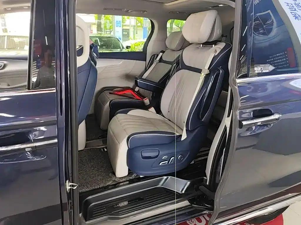 Roewe iMAX8 2022 400TGI Premium Edition — миниатюра 17