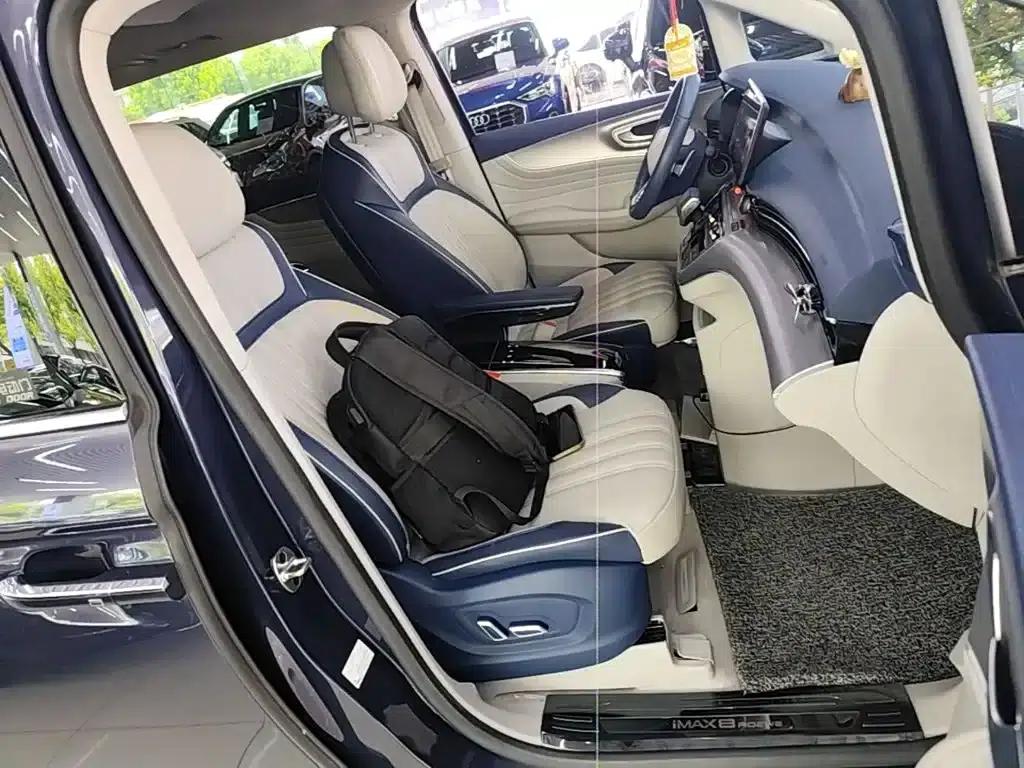 Roewe iMAX8 2022 400TGI Premium Edition — миниатюра 25