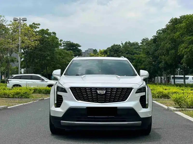 2018 Cadillac XT4 28T Two-Wheel Drive Premium Edition — миниатюра 2
