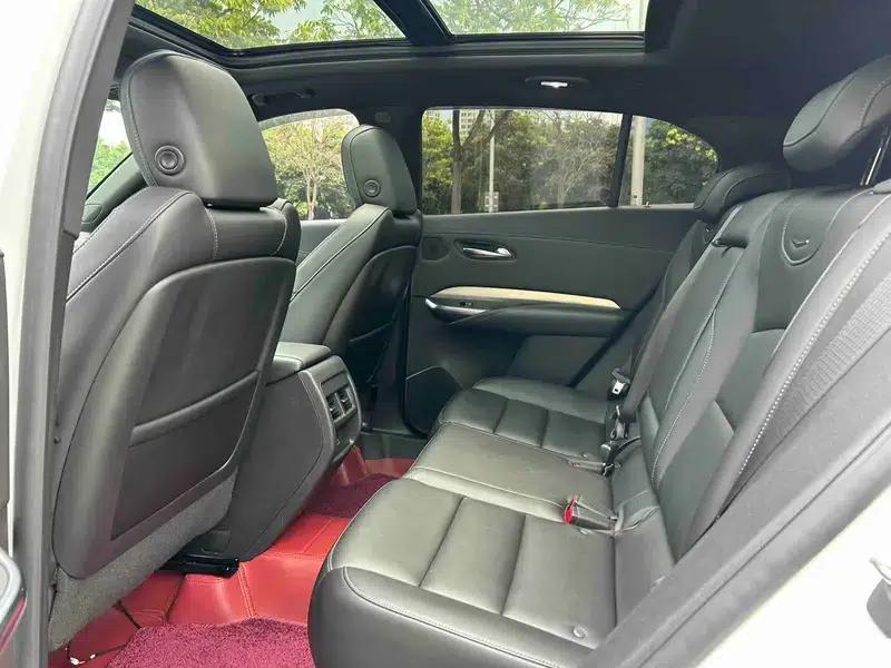 2018 Cadillac XT4 28T Two-Wheel Drive Premium Edition — миниатюра 9