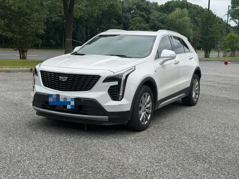 2018 Cadillac XT4 28T Two-Wheel Drive Premium Edition — миниатюра 1
