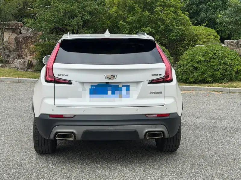 2018 Cadillac XT4 28T Two-Wheel Drive Premium Edition — миниатюра 5