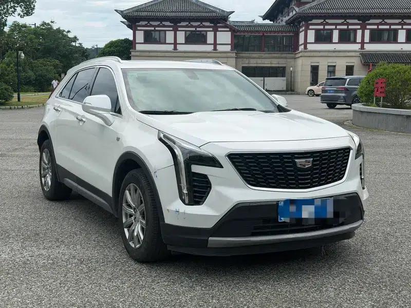 2018 Cadillac XT4 28T Two-Wheel Drive Premium Edition — миниатюра 8
