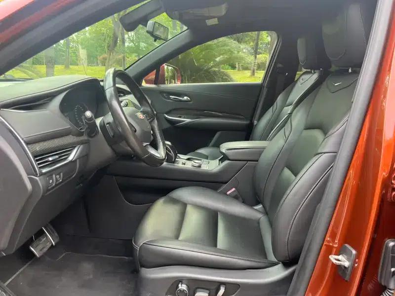 2018 Cadillac XT4 28T 2WD Luxury Sport — миниатюра 13