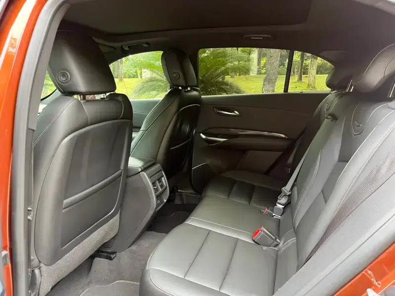 2018 Cadillac XT4 28T 2WD Luxury Sport — миниатюра 14