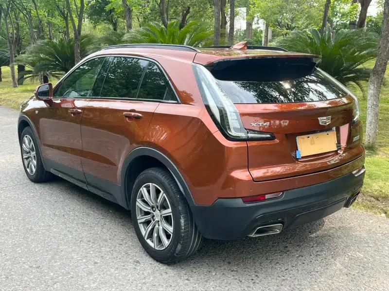 2018 Cadillac XT4 28T 2WD Luxury Sport — миниатюра 5