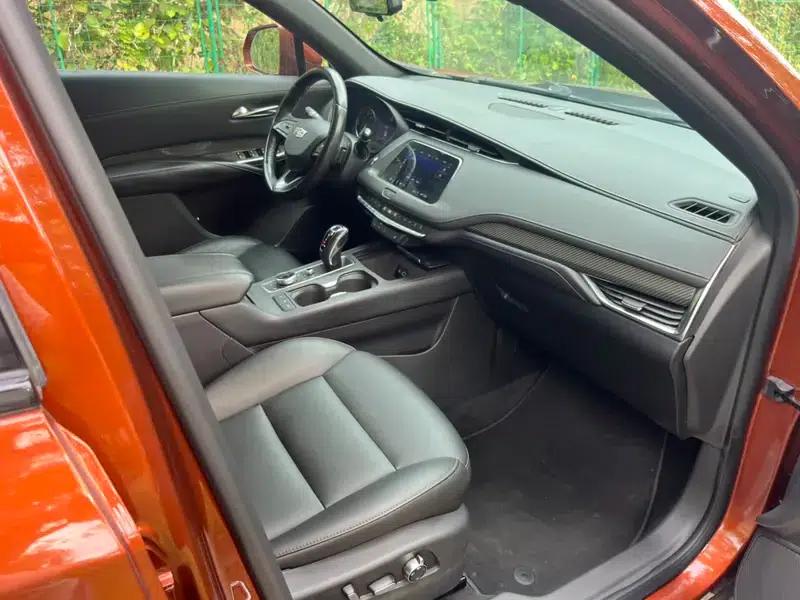 2018 Cadillac XT4 28T 2WD Luxury Sport — миниатюра 8