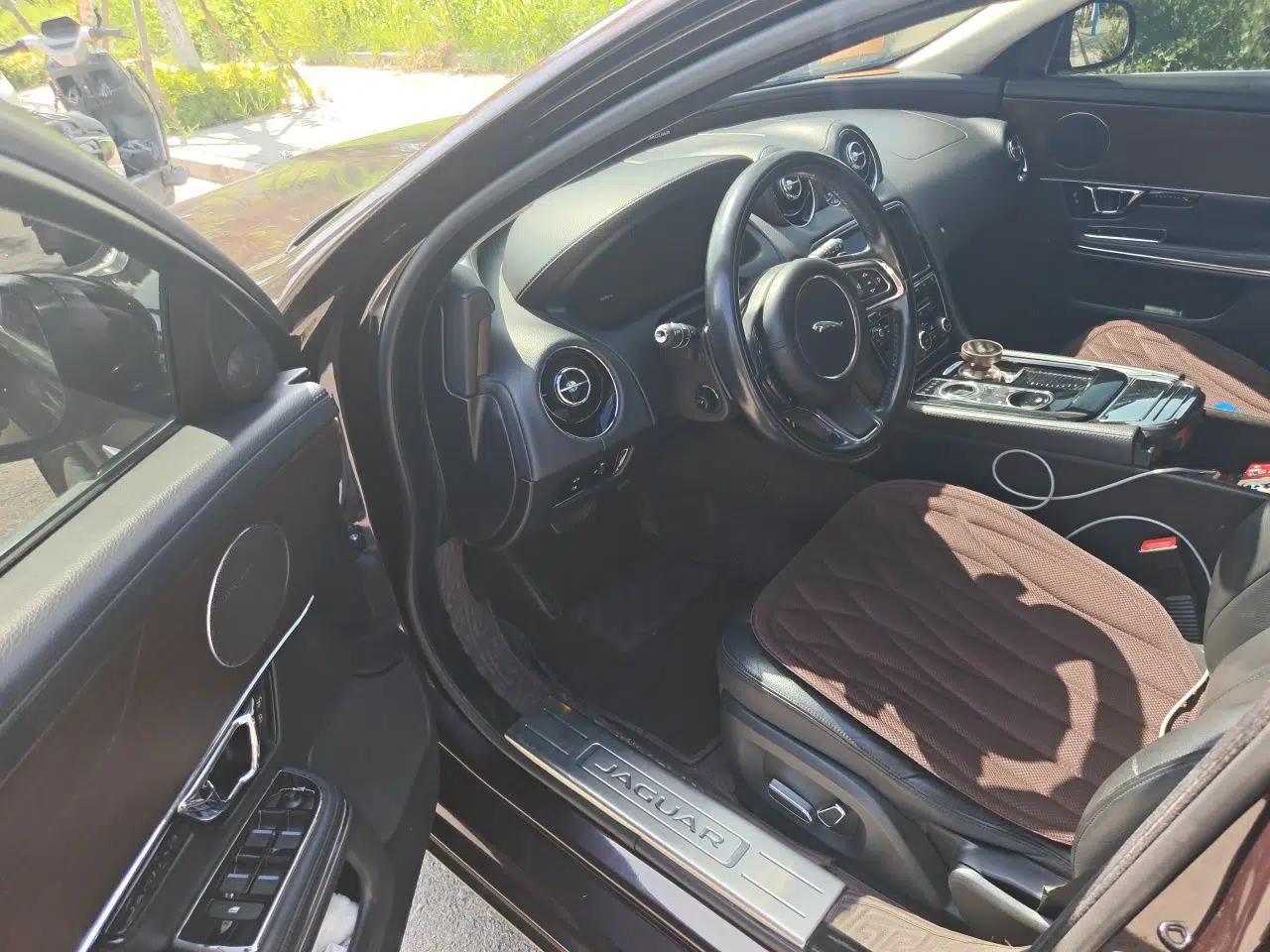 Jaguar XJ 2014 XJL 2.0T Two-Wheel-Drive Elegant Business Edition — миниатюра 16