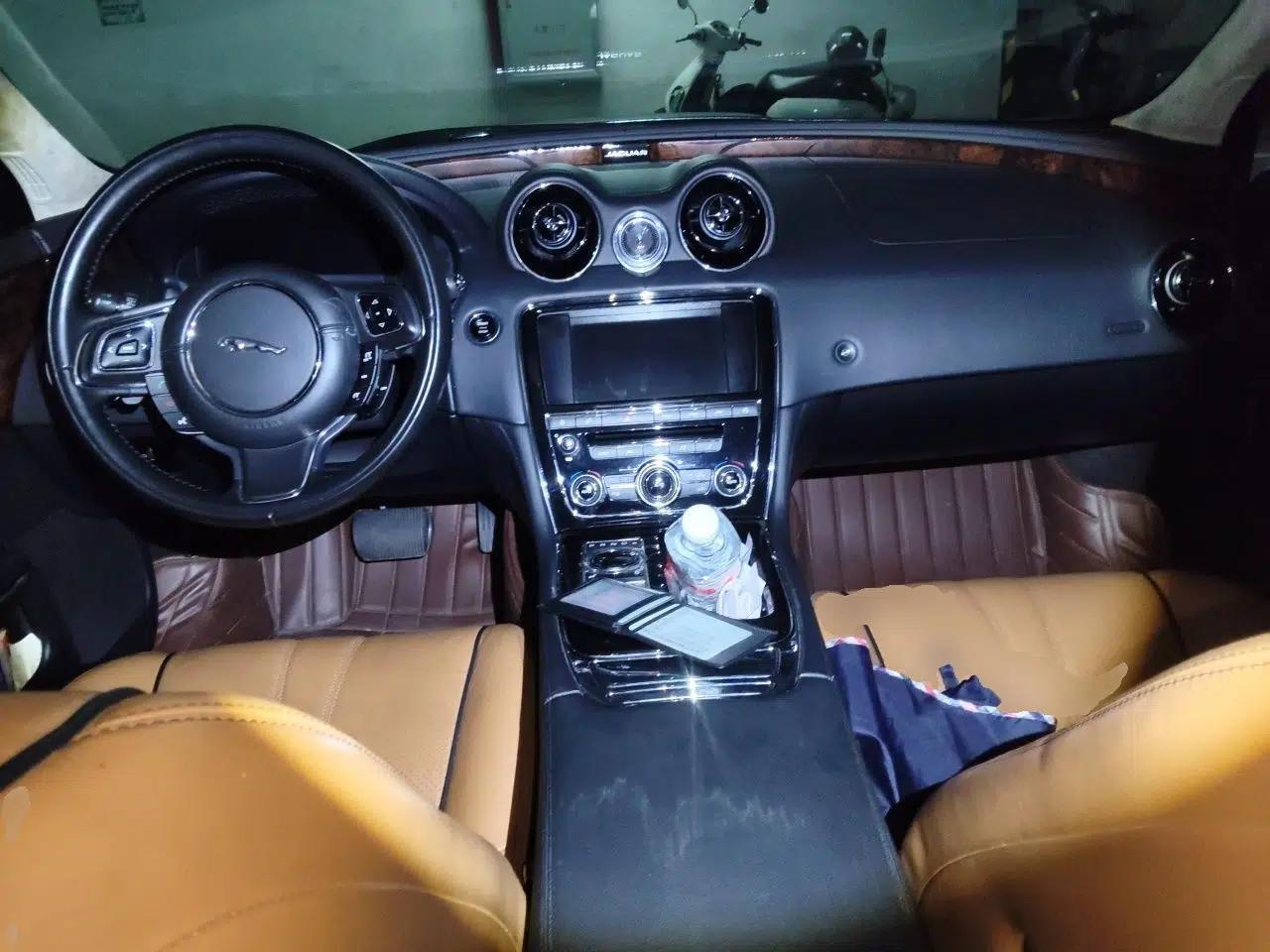 Jaguar XJ 2014 XJL 3.0 SC Two-Wheel-Drive Luxury Business Edition — миниатюра 6