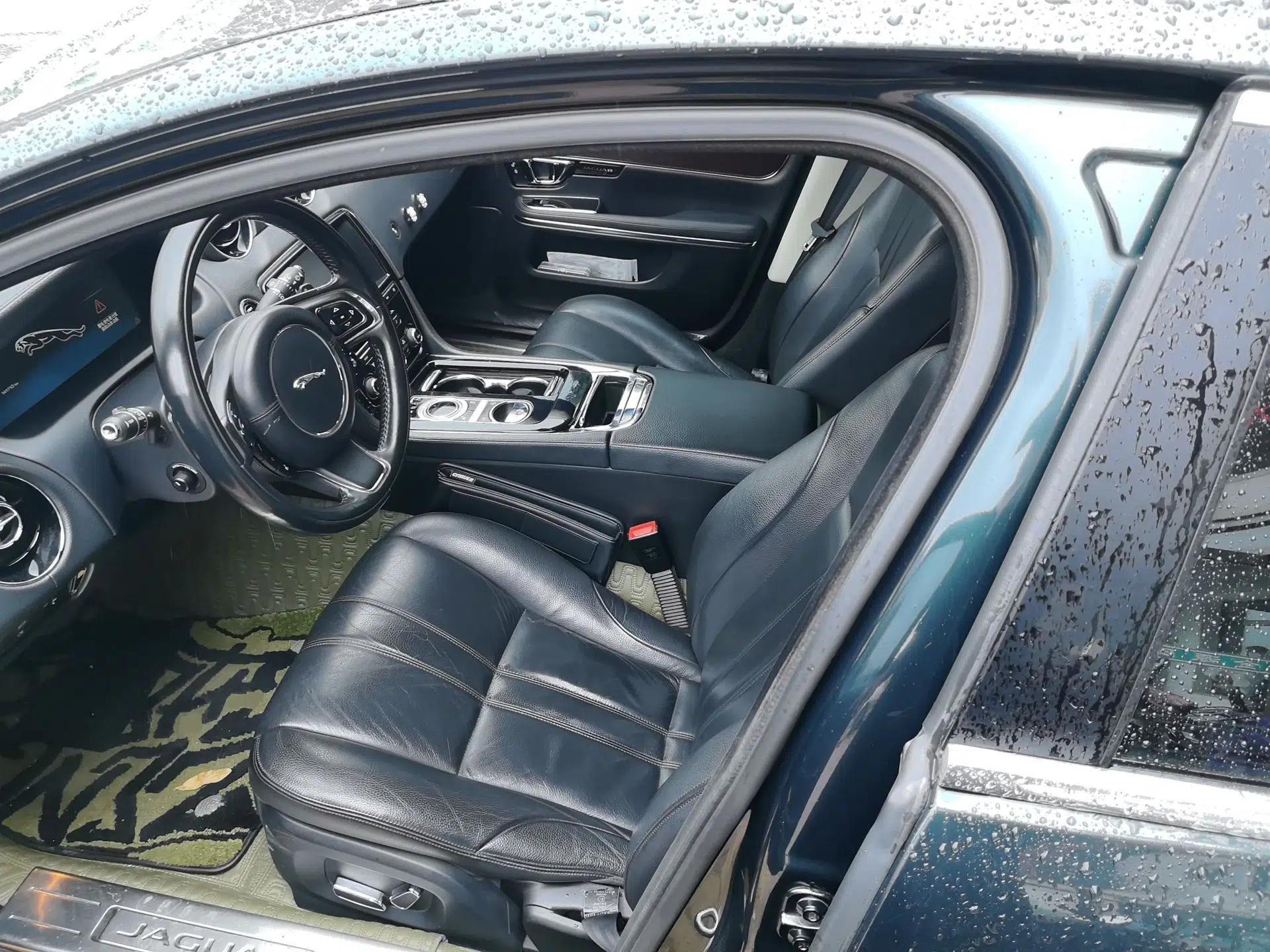Jaguar XJ 2014 XJL 2.0T Two-Wheel-Drive Elegant Business Edition — миниатюра 16