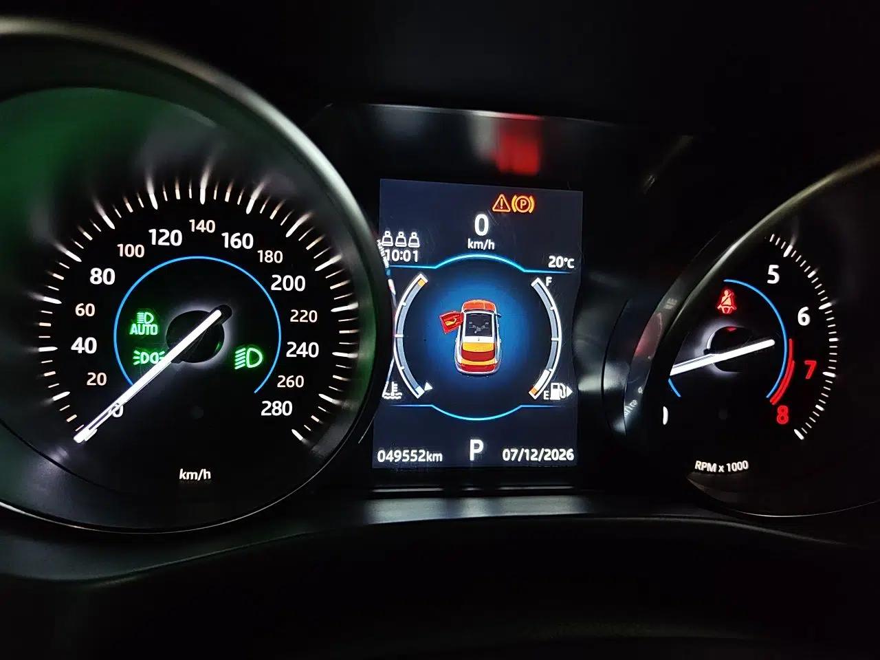 Jaguar F-PACE 2019 2.0T Four-Wheel Drive Urban Luxury Edition — миниатюра 11