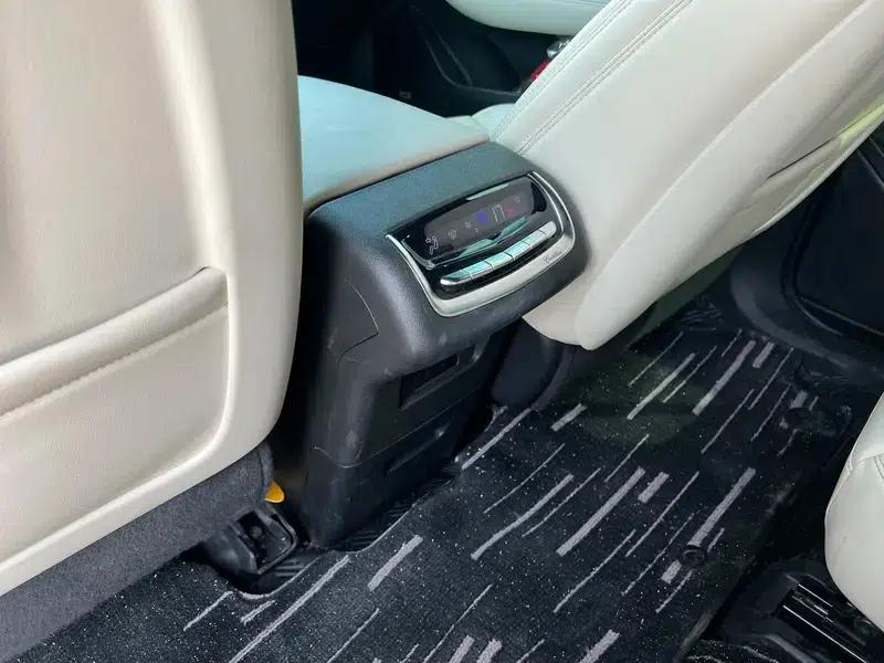 Cadillac XT6 2020 28T Six-Seat AWD Leading Sport — миниатюра 11