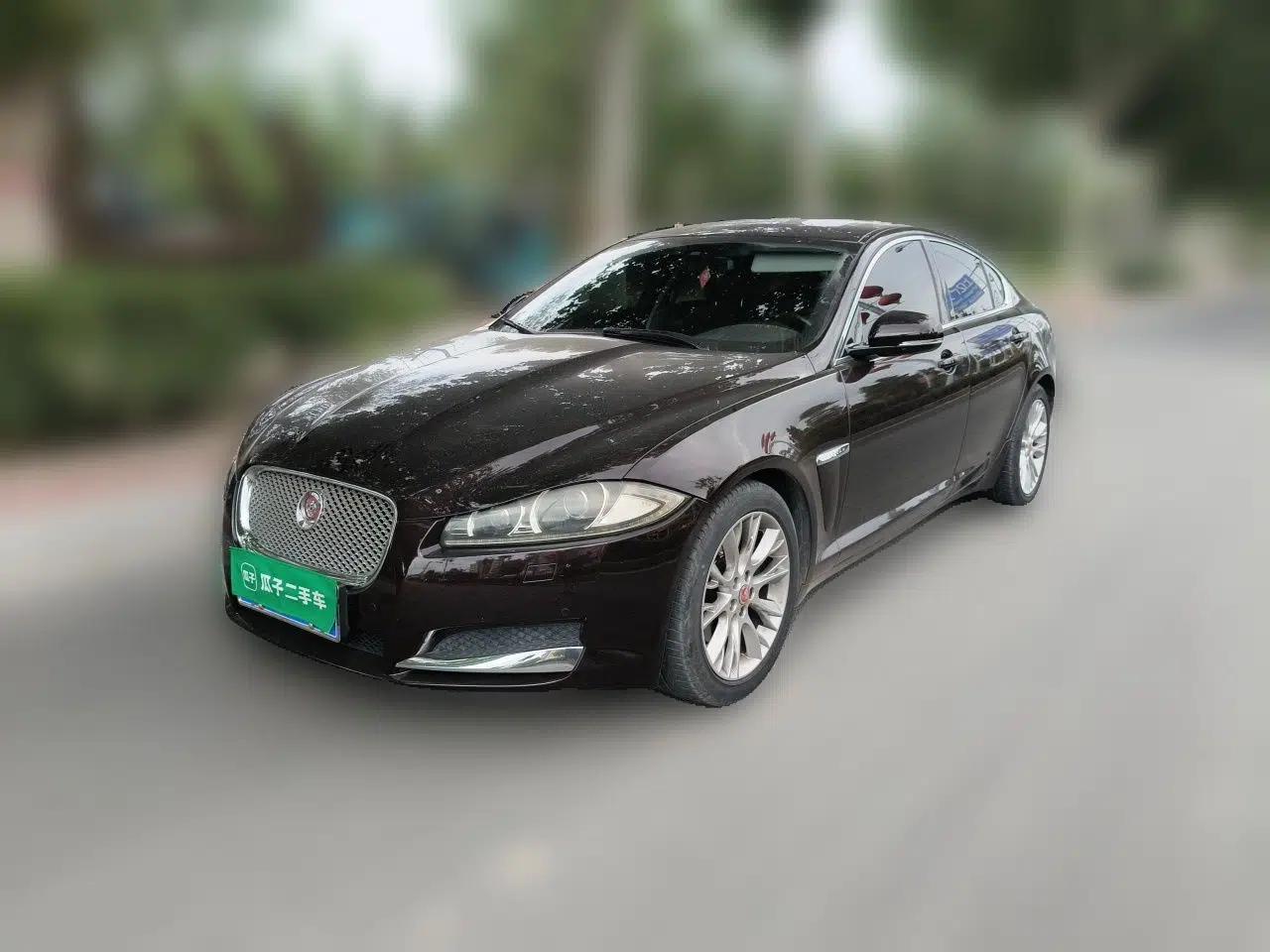 Jaguar XF 2015 XF 2.0T Luxury Edition — миниатюра 1