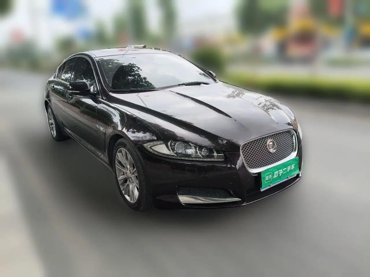 Jaguar XF 2015 XF 2.0T Luxury Edition — миниатюра 3