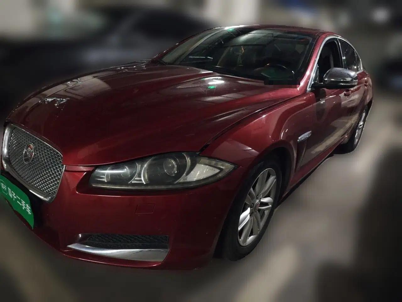 Jaguar XF 2013 XF 2.0T Cambridge Limited Edition — миниатюра 1