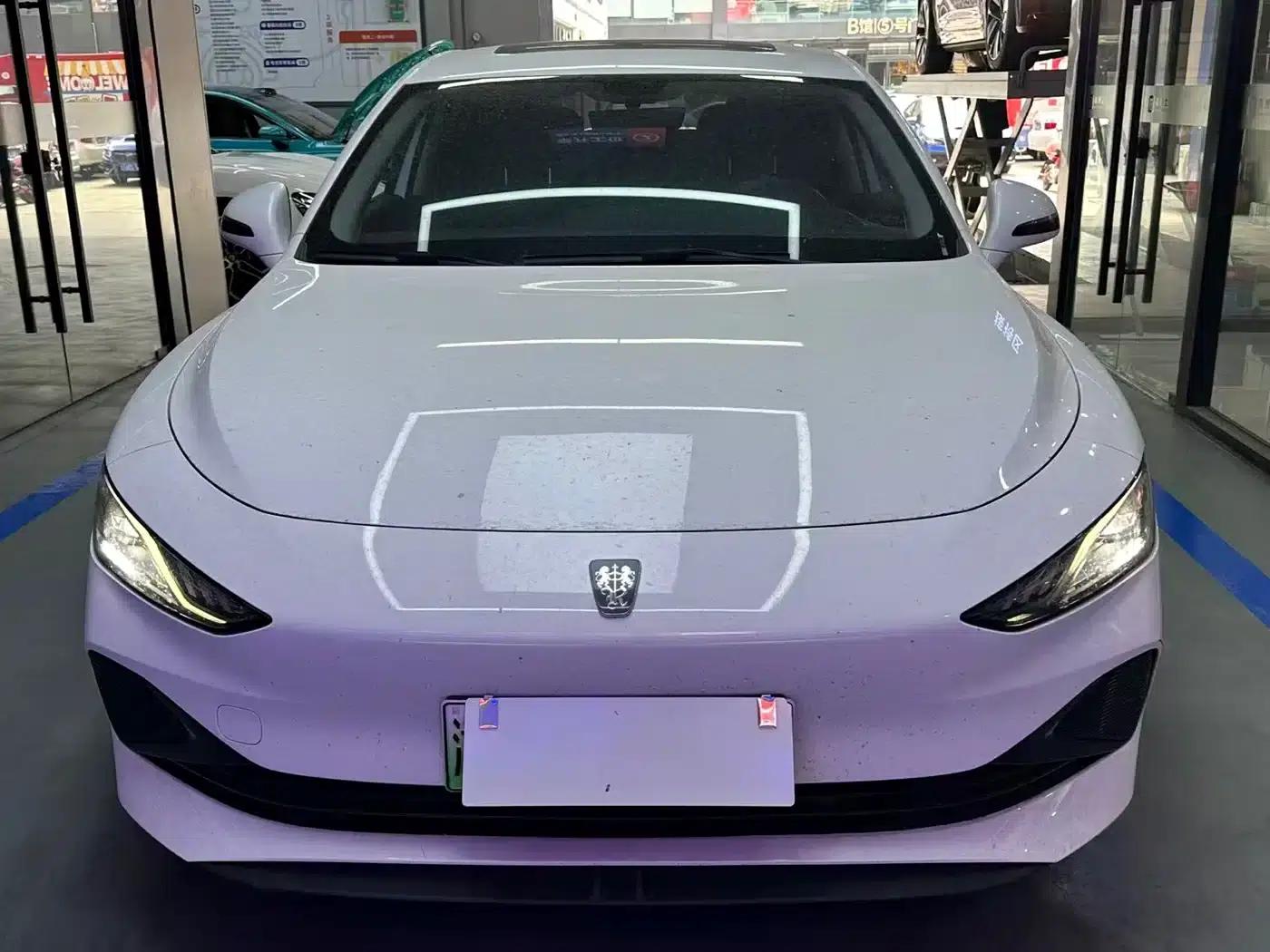 Roewe D7 2023 DMH 125km Super Edition — миниатюра 2