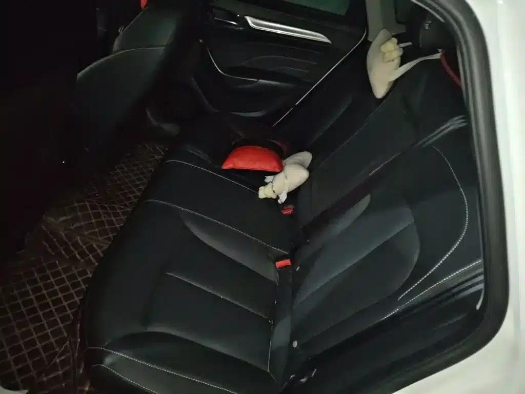 Roewe i6 Classic 2017 20T Automatic Internet Smart Edition — миниатюра 13