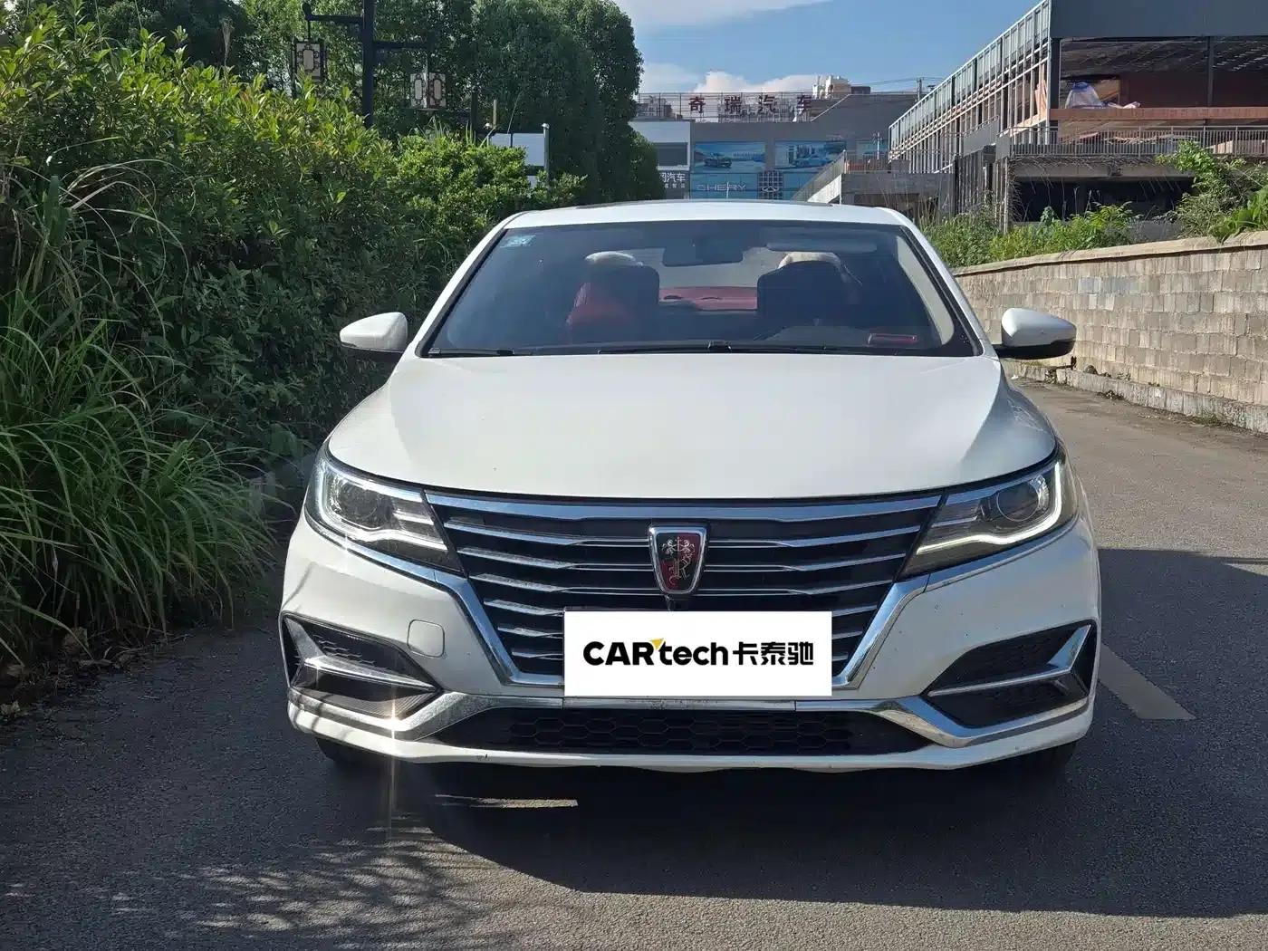 Roewe i6 Classic 2019 PLUS 1.6L CVT 4G Connected Supreme Edition — миниатюра 2