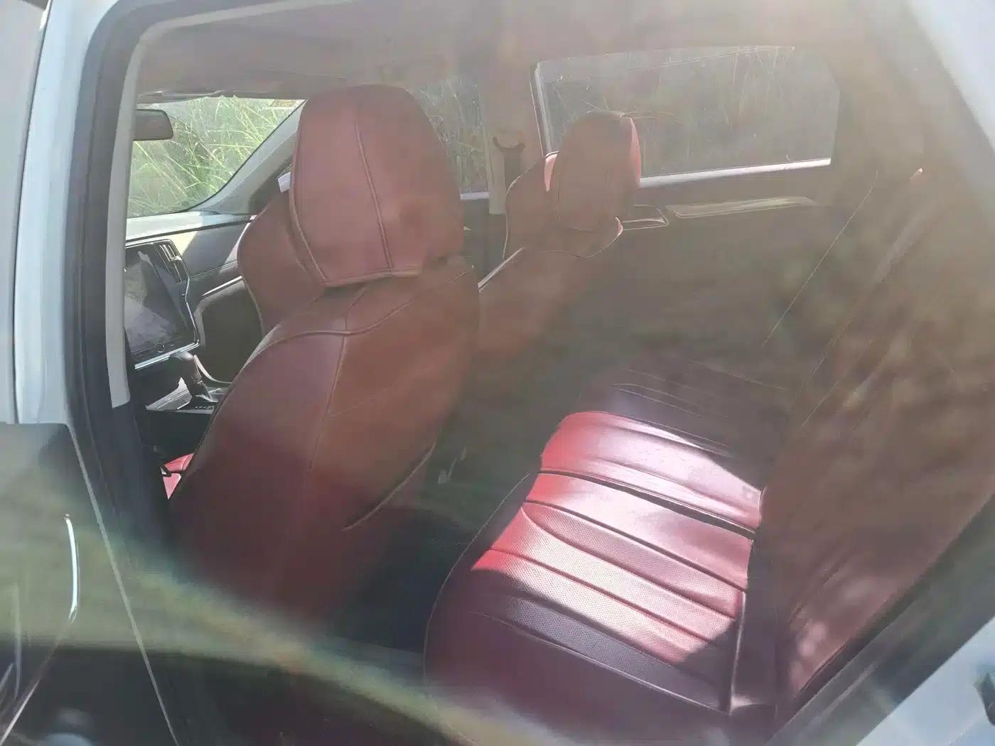 Roewe i6 Classic 2019 PLUS 1.6L CVT 4G Connected Supreme Edition — миниатюра 5