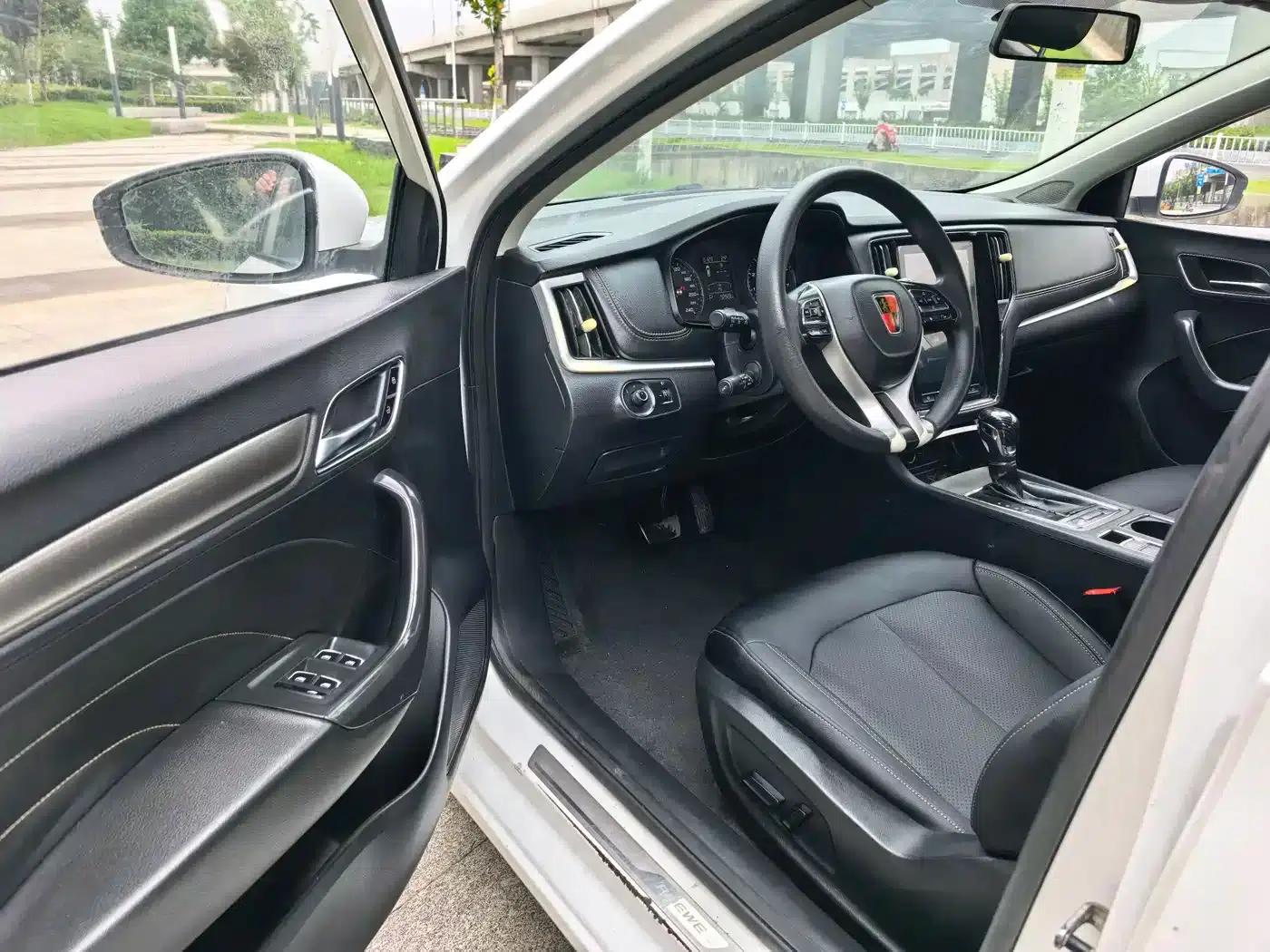 Roewe i6 Classic 2020 PLUS 1.6L CVT 4G Connected Glory Holographic Edition — миниатюра 7