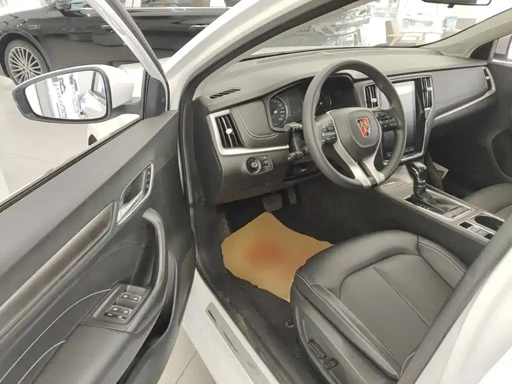 Roewe i6 Classic 2020 PLUS 1.6L CVT 4G Connected Glory Flagship Edition — миниатюра 16