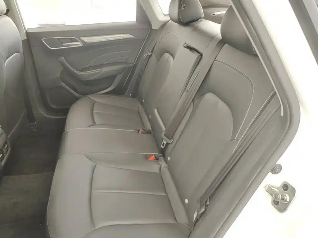 Roewe i6 Classic 2020 PLUS 1.6L CVT 4G Connected Glory Flagship Edition — миниатюра 17