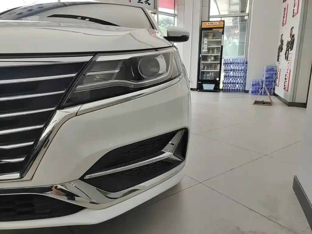 Roewe i6 Classic 2020 PLUS 1.6L CVT 4G Connected Glory Flagship Edition — миниатюра 24