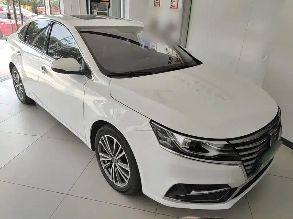 Roewe i6 Classic 2020 PLUS 1.6L CVT 4G Connected Glory Flagship Edition — миниатюра 4