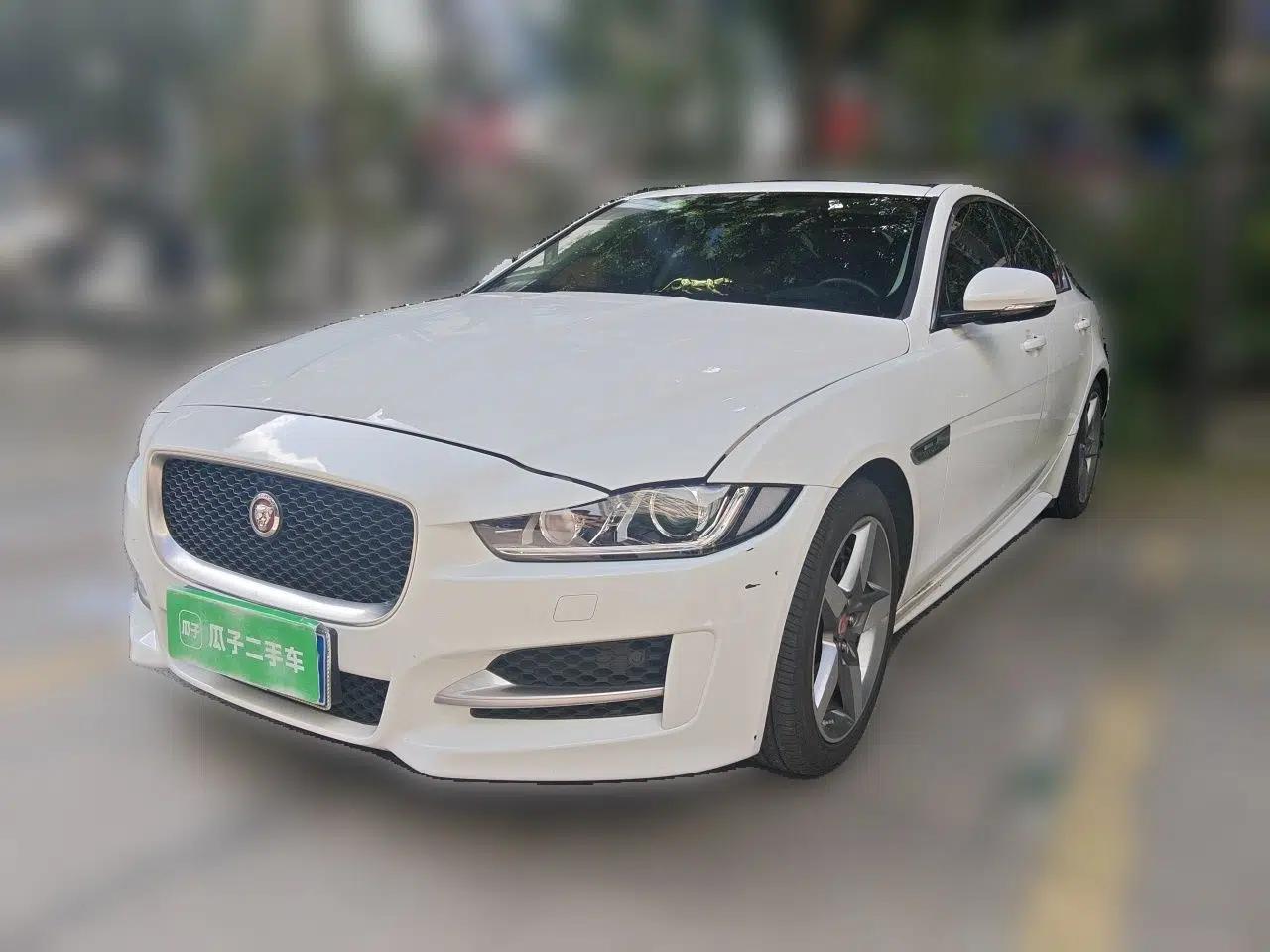 Jaguar XE 2017 2.0T 200 PS R-Sport — миниатюра 1