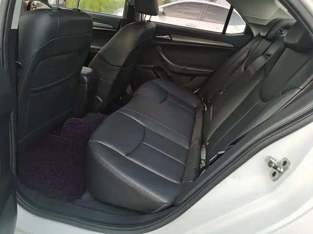 Roewe 360 2015 1.5L Automatic Deluxe Edition — миниатюра 22