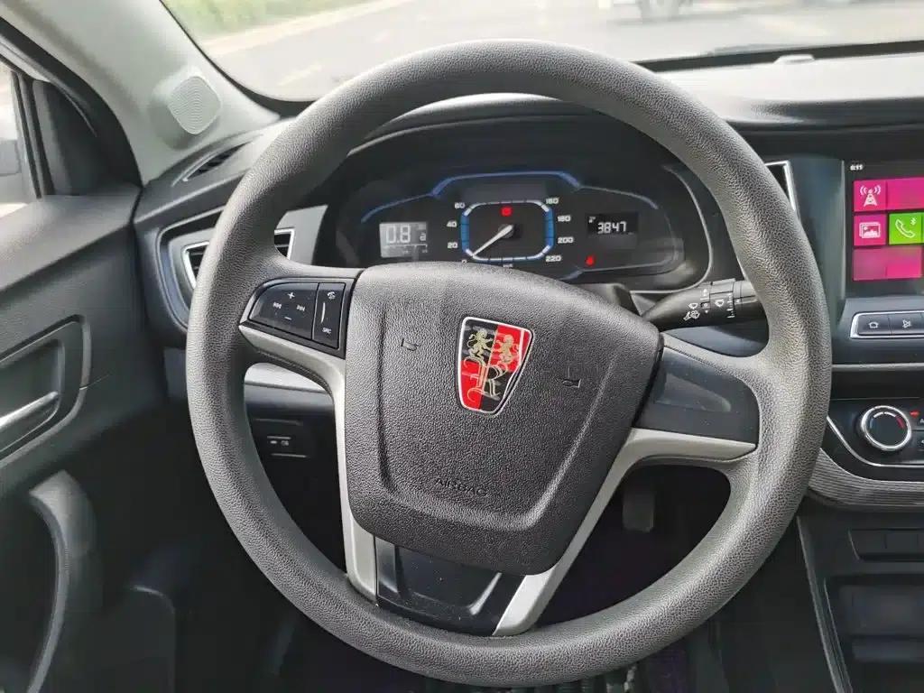 Roewe 360 2015 1.5L Automatic Deluxe Edition — миниатюра 7