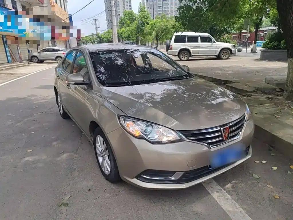 Roewe 360 2016 1.5L Manual Smart Screen Edition — миниатюра 4