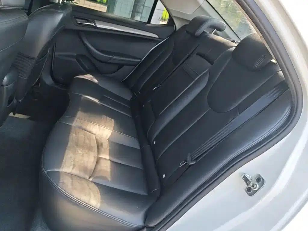 Roewe 360 2015 1.5L Manual Deluxe Edition — миниатюра 17