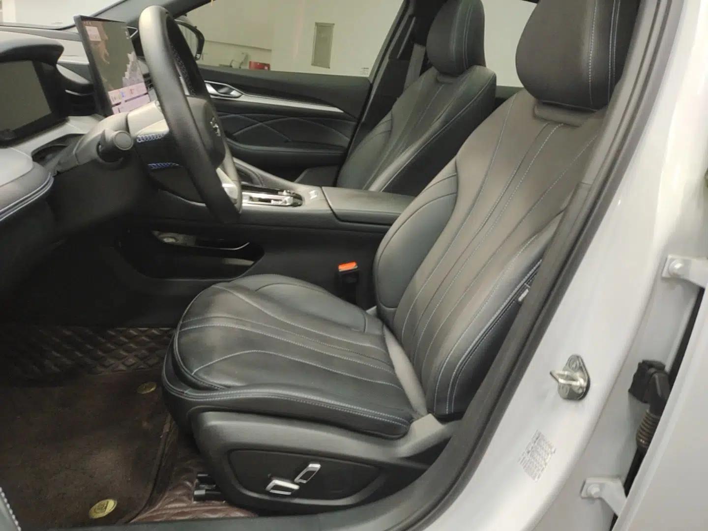 Geely Auto Preface 2026 Model Oriental Yao 1.5TD Kunlun Edition — миниатюра 22