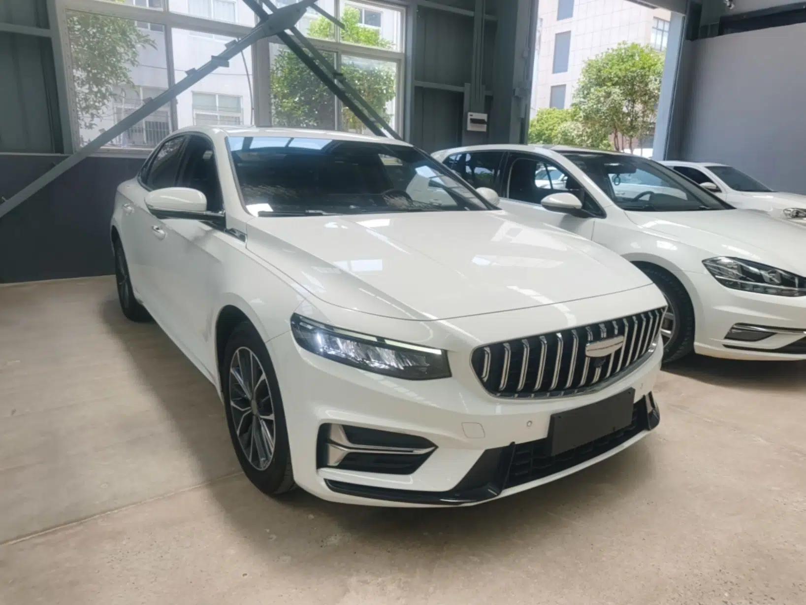 Geely Auto Preface 2025 Dongfang Yao 1.5TD Fuyao Edition — миниатюра 3