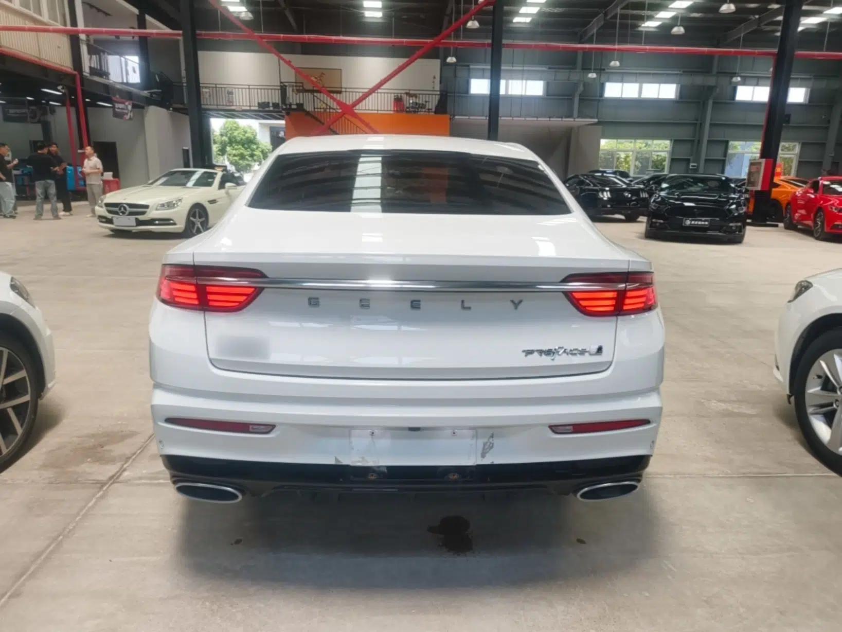 Geely Auto Preface 2025 Dongfang Yao 1.5TD Fuyao Edition — миниатюра 5