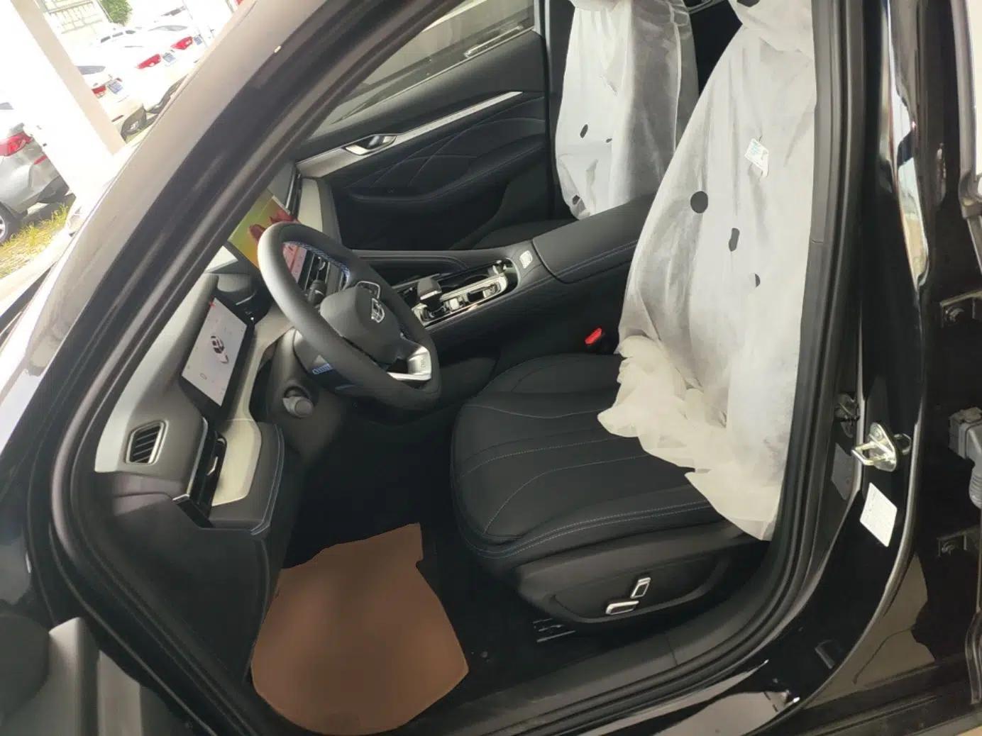 Geely Auto Preface 2026 Model Oriental Yao 1.5TD Fuyao Edition — миниатюра 17