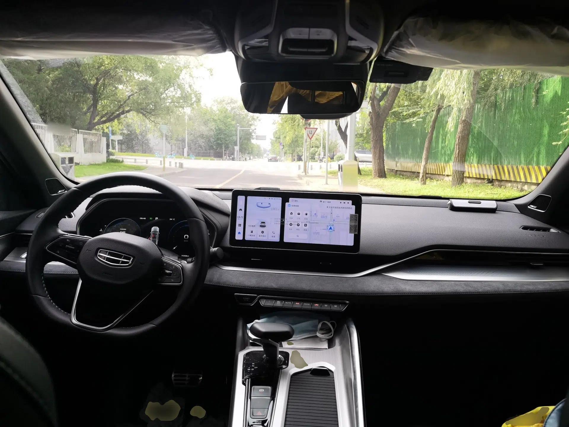 Geely Auto Preface 2023 2.0TD "Only This Verdant Green" Edition — миниатюра 6