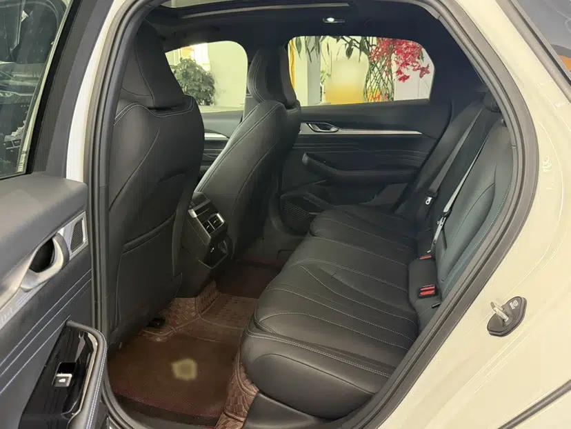 Geely Auto Preface 2025 Dongfang Yao 1.5TD Kunlun Edition — миниатюра 10