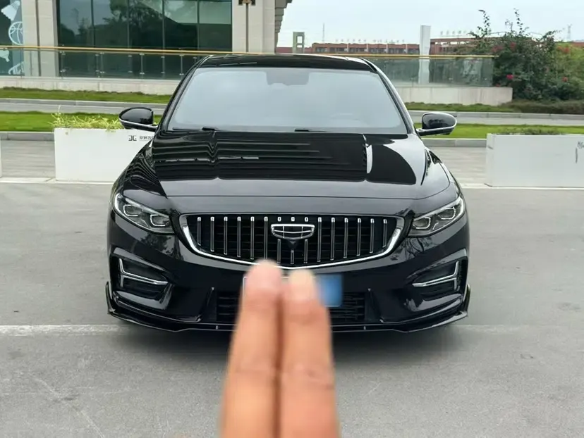 Geely Auto Preface 2023 1.5TD Kunlun Edition — миниатюра 2