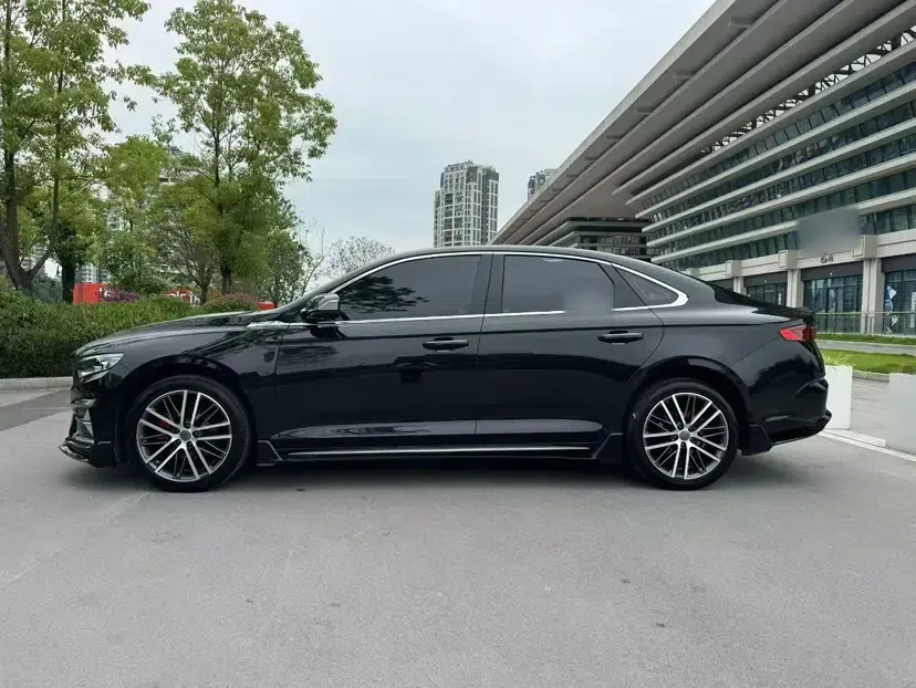 Geely Auto Preface 2023 1.5TD Kunlun Edition — миниатюра 3