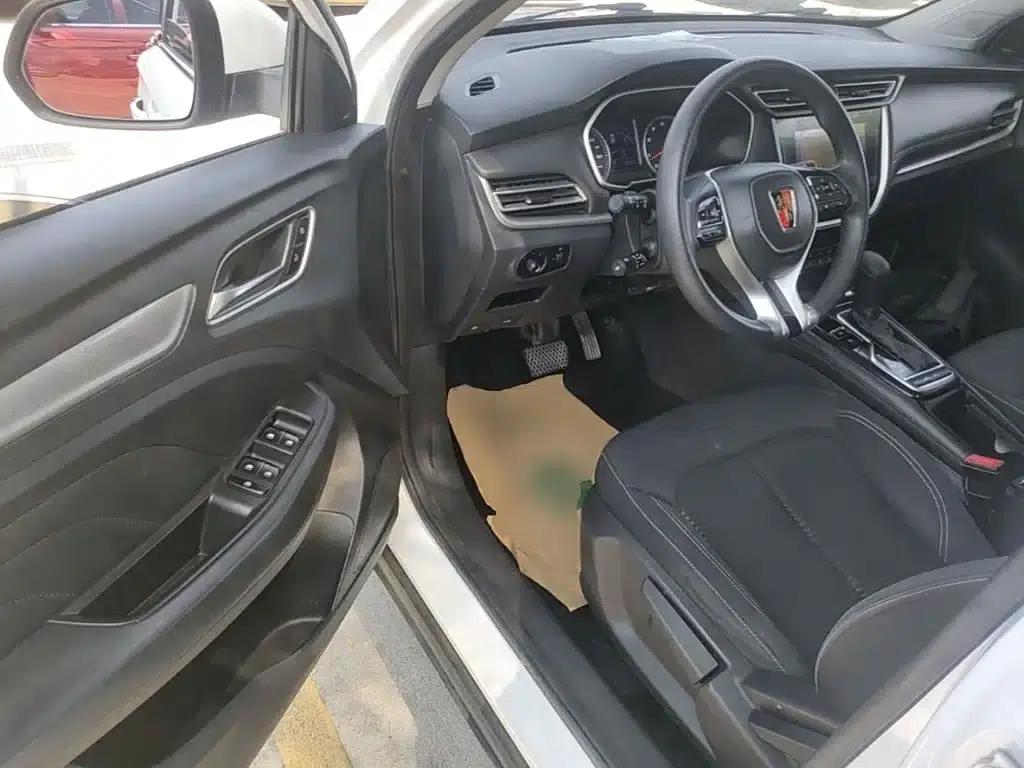 Roewe RX3 2020 1.6L CVT 4G Connected Super Cool Elite Edition — миниатюра 16
