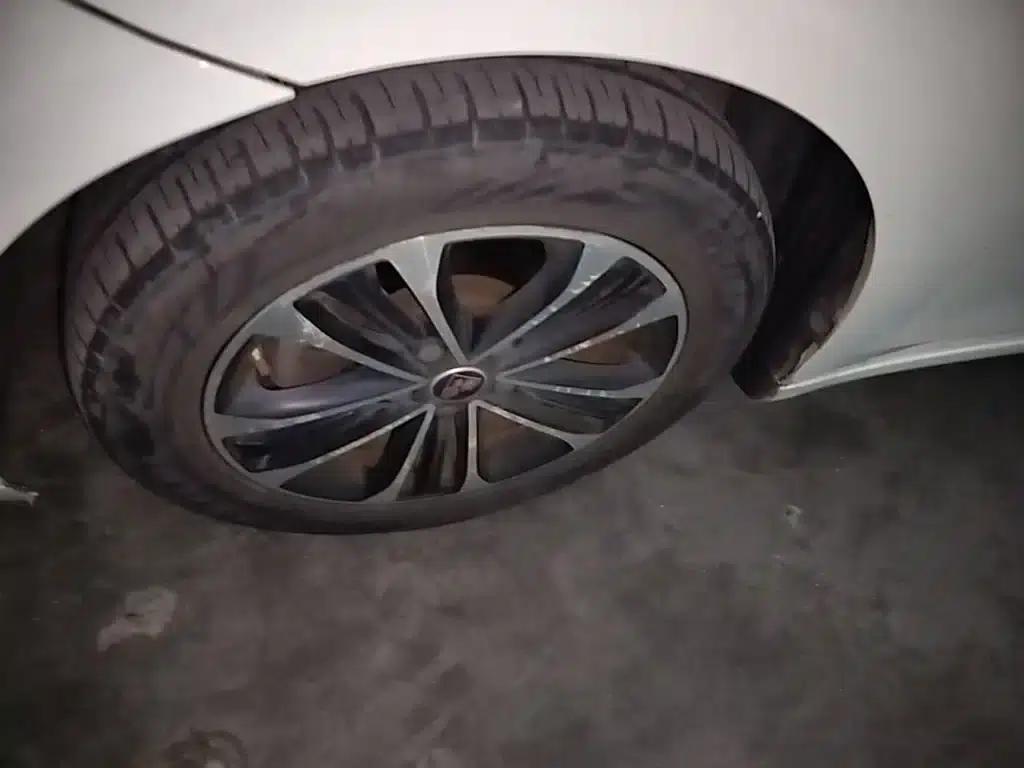 Roewe i6 New Energy 2019 PLUS 50T 4G Connected Glory Luxury Edition — миниатюра 23