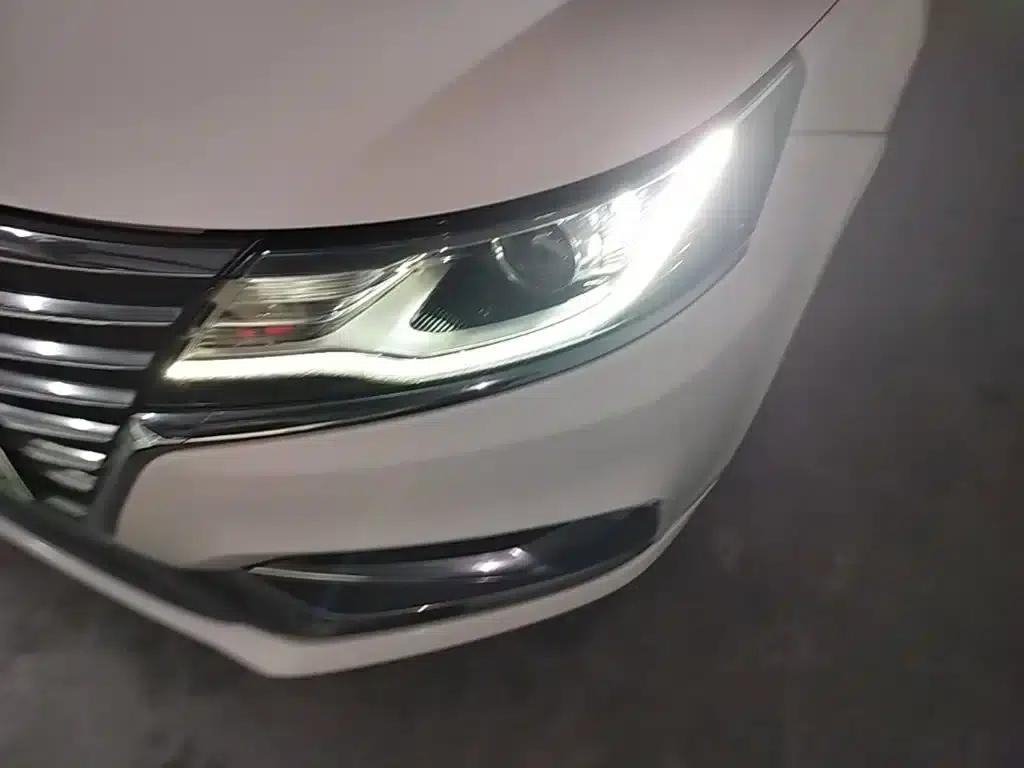 Roewe i6 New Energy 2019 PLUS 50T 4G Connected Glory Luxury Edition — миниатюра 24