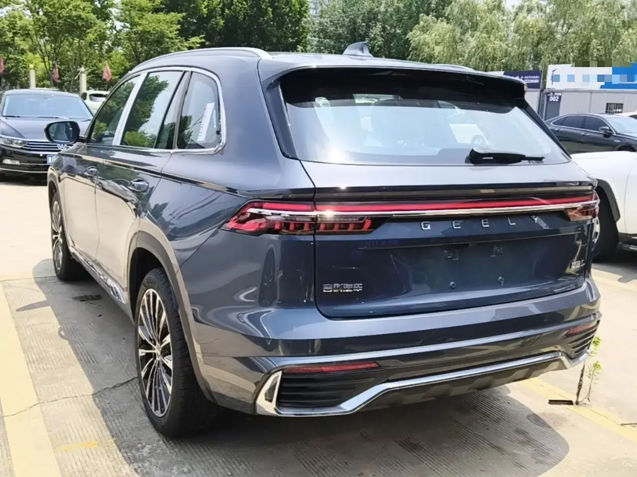 Geely Auto Monjaro L 2025 Dongfang Yao 2.0TD Automatic Jinzhao Edition — миниатюра 4