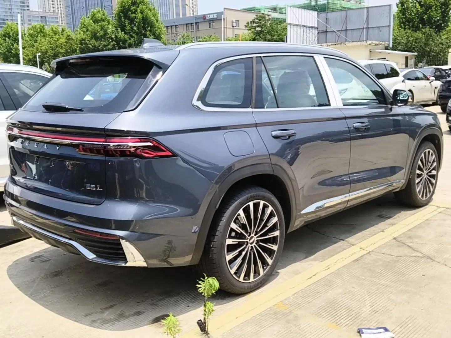 Geely Auto Monjaro L 2025 Dongfang Yao 2.0TD Automatic Jinzhao Edition — миниатюра 6