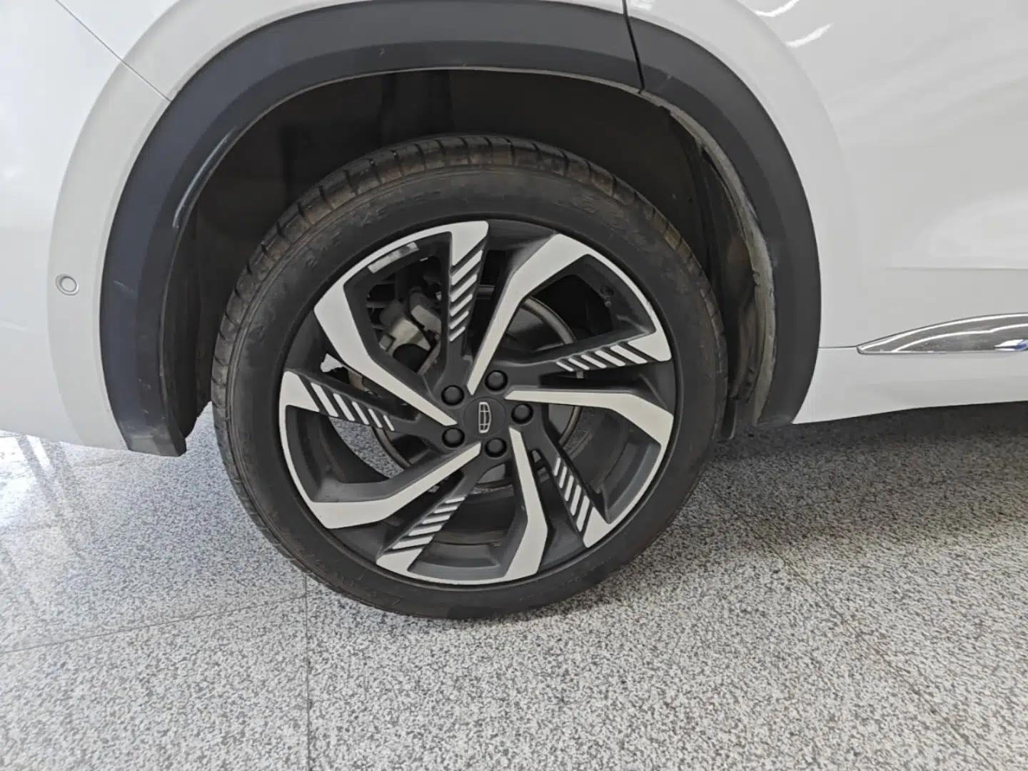 Geely Auto Monjaro L 2021 2.0TD DCT EVO Two-Wheel Drive Smart Luxury Version — миниатюра 11