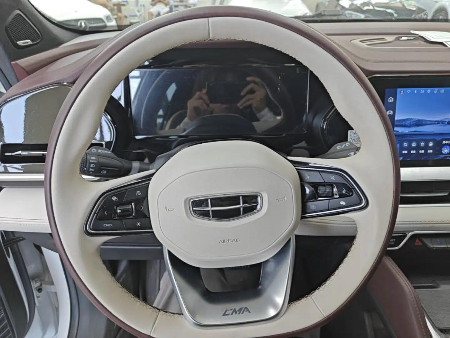 Geely Auto Monjaro L 2021 2.0TD DCT EVO Two-Wheel Drive Smart Luxury Version — миниатюра 13