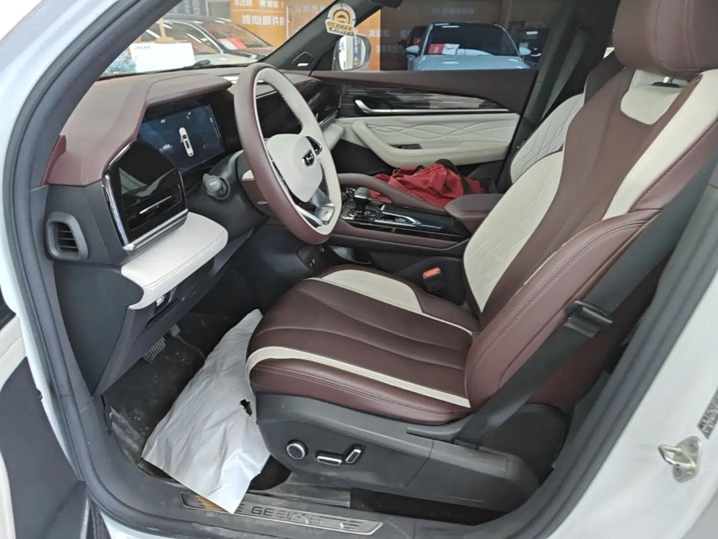 Geely Auto Monjaro L 2021 2.0TD DCT EVO Two-Wheel Drive Smart Luxury Version — миниатюра 17