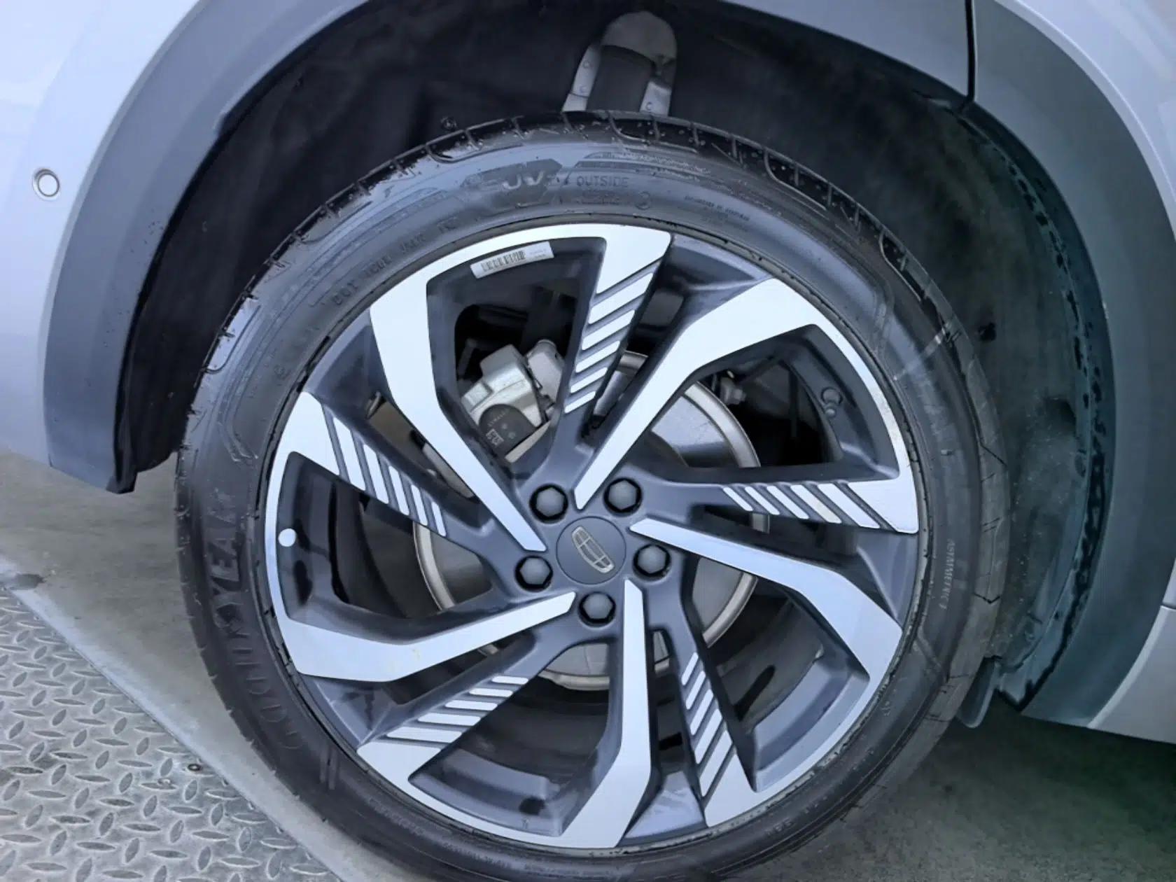 Geely Auto Monjaro L 2021 2.0TD DCT EVO Two-Wheel-Drive Flagship Version — миниатюра 11